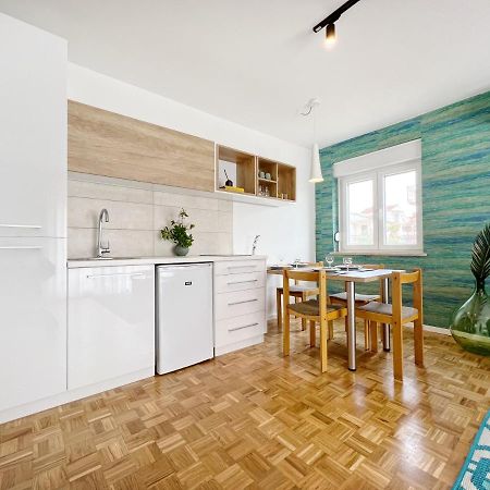 Apartments Valerian Новиград Екстериор снимка